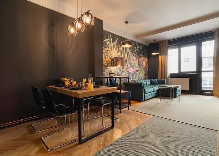 Tropical Jungle Oasis Near Center 2br Balcony * Bucharest