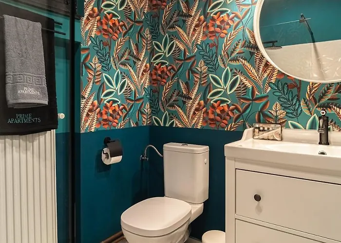 Apartment Tropical Jungle Oasis Near Center 2br Balcony