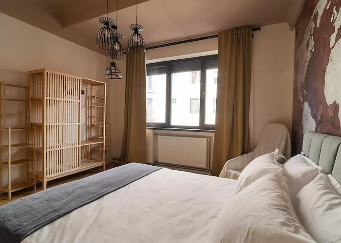Tropical Jungle Oasis Near Center 2br Balcony * Bucharest